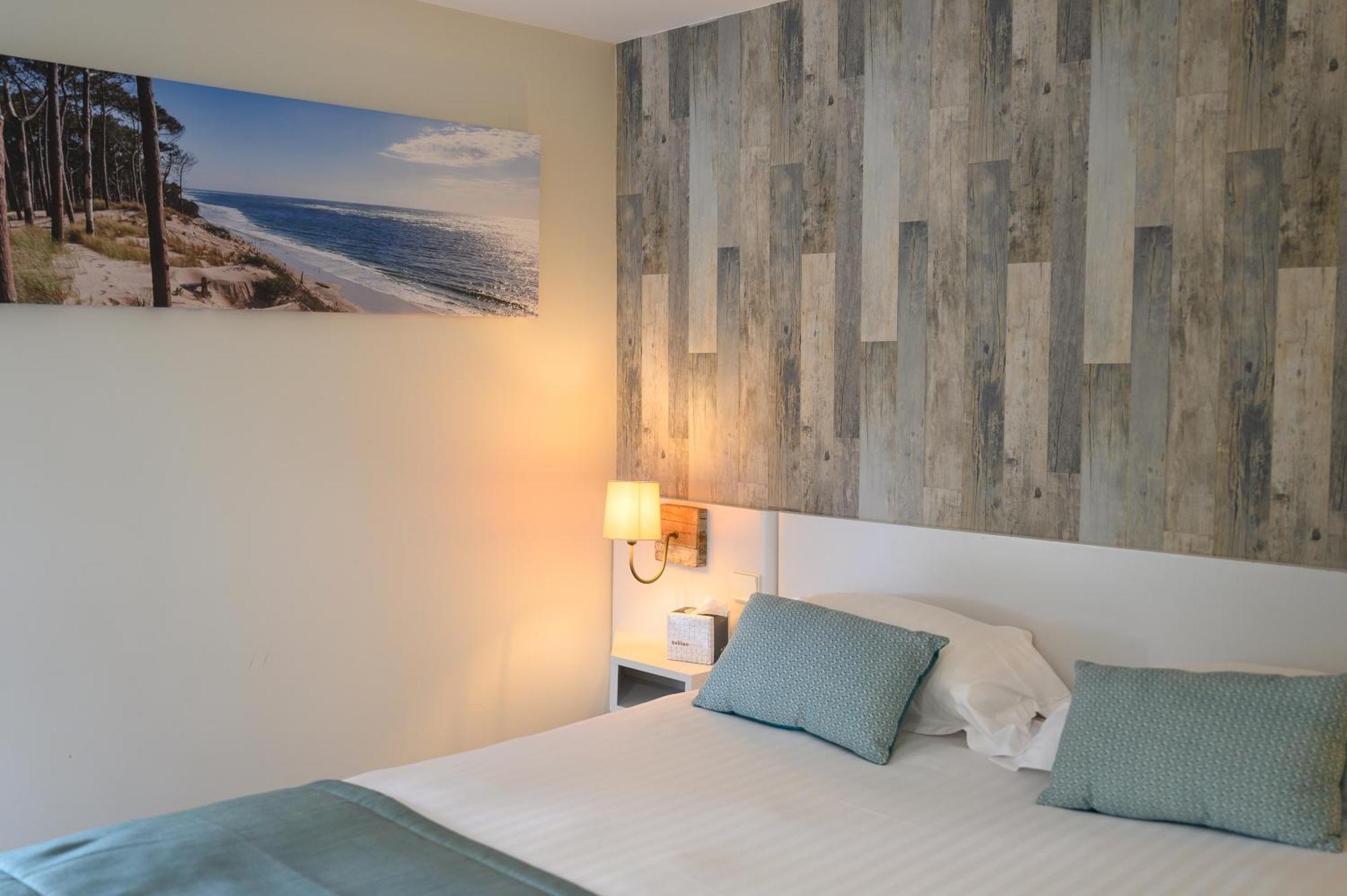 Pey La Tour - Logis Hotels & Restaurant Salleboeuf Εξωτερικό φωτογραφία