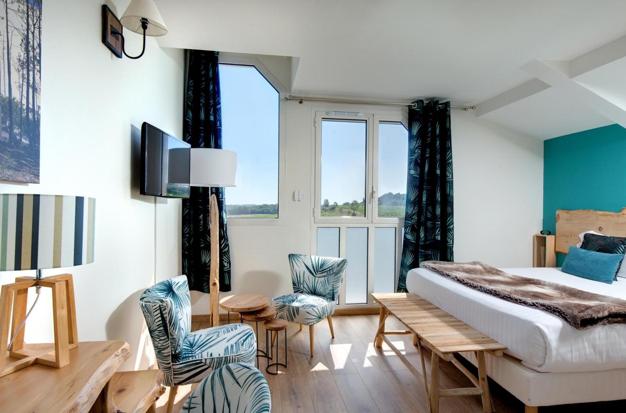 Pey La Tour - Logis Hotels & Restaurant Salleboeuf Εξωτερικό φωτογραφία