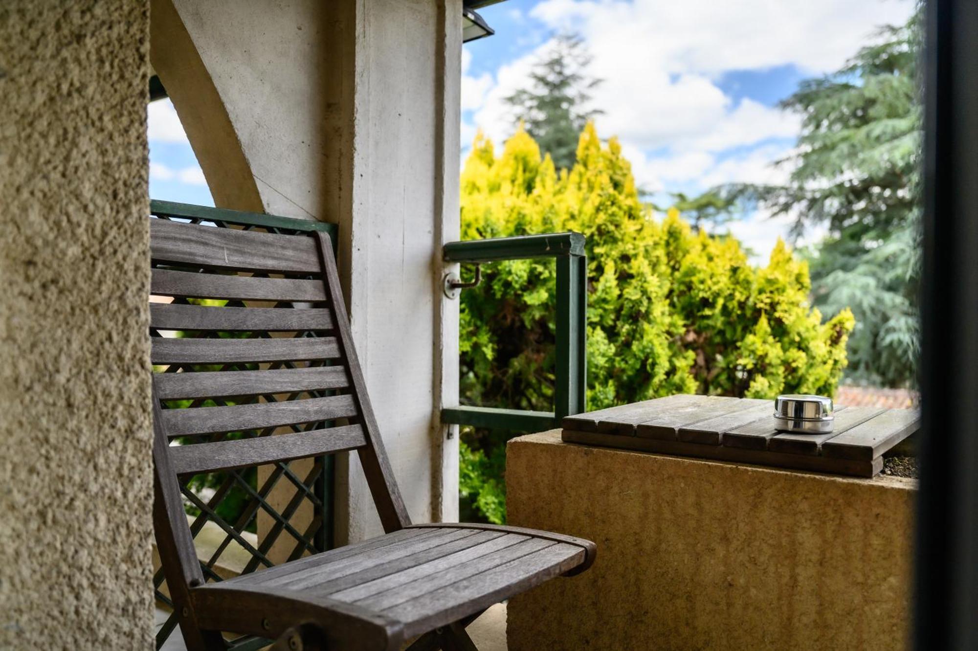 Pey La Tour - Logis Hotels & Restaurant Salleboeuf Εξωτερικό φωτογραφία