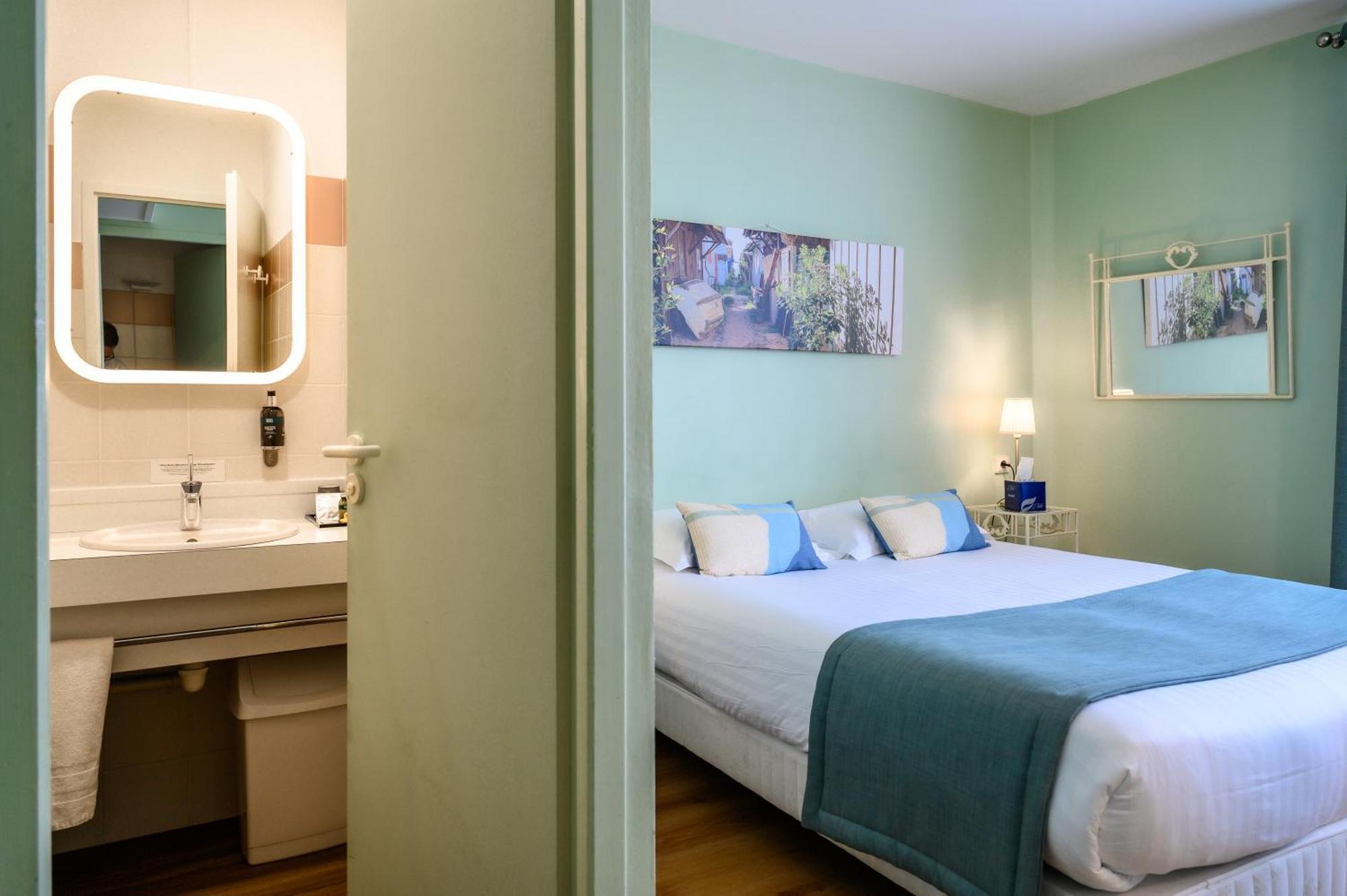 Pey La Tour - Logis Hotels & Restaurant Salleboeuf Εξωτερικό φωτογραφία